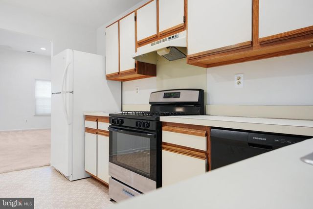 313 MARTINIQUE DR, Williamstown, NJ 08094