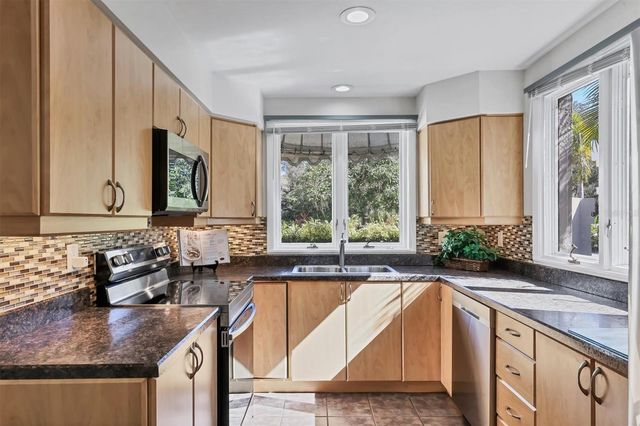 4540 ASCOT CIRCLE N, Sarasota, FL 34235