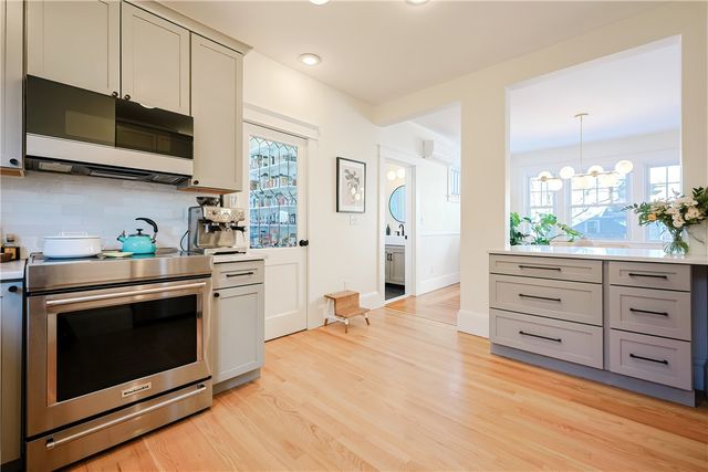 51 Ferncrest Avenue, Cranston, RI 02905