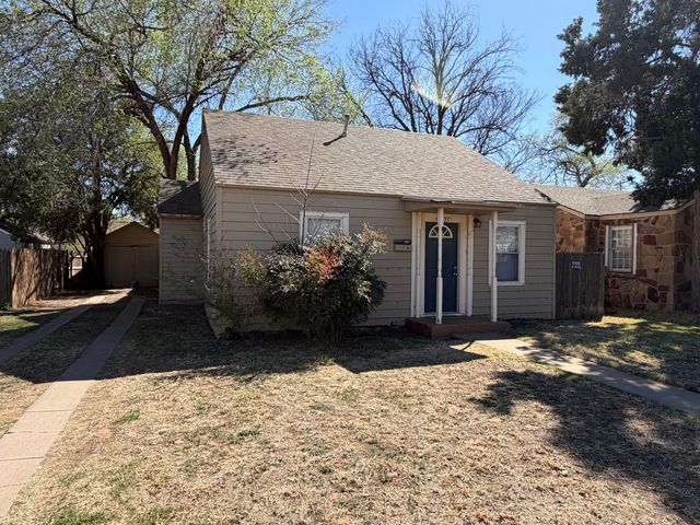 2420 29th Street, Lubbock, TX 79411