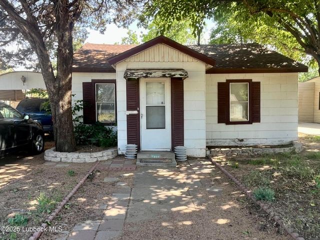 2420 29th Street, Lubbock, TX 79411