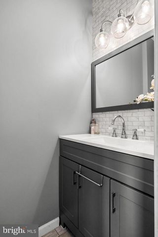 109 N COLES AVE, Maple Shade, NJ 08052