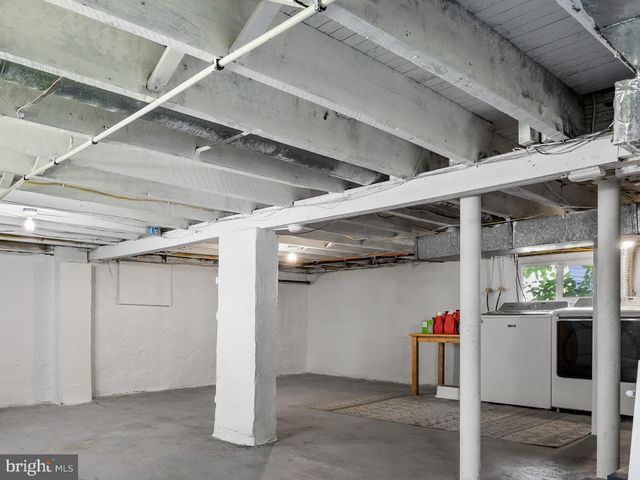 109 N COLES AVE, Maple Shade, NJ 08052