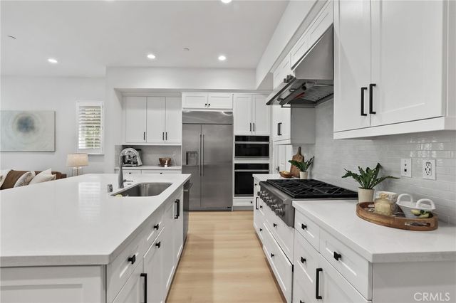 138 Jayhawk, Irvine, CA 92602