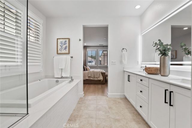 138 Jayhawk, Irvine, CA 92602