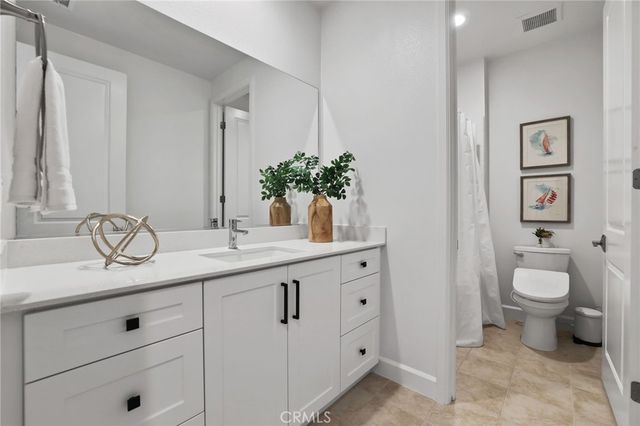 138 Jayhawk, Irvine, CA 92602