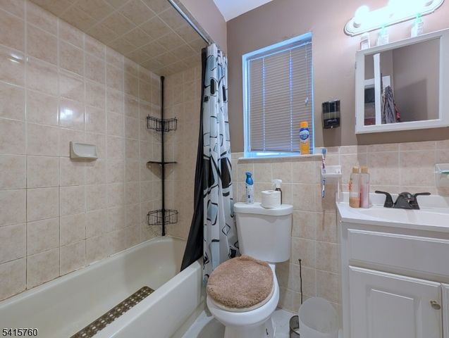 448 Fulton St, Elizabeth City, NJ 07206