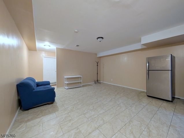 448 Fulton St, Elizabeth City, NJ 07206