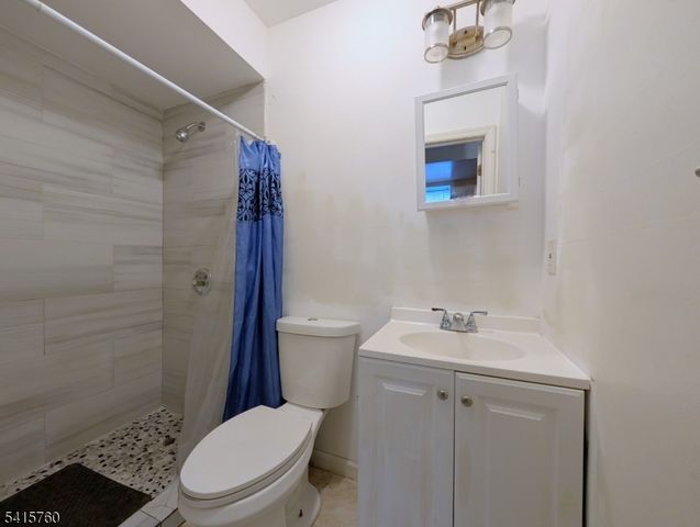 448 Fulton St, Elizabeth City, NJ 07206