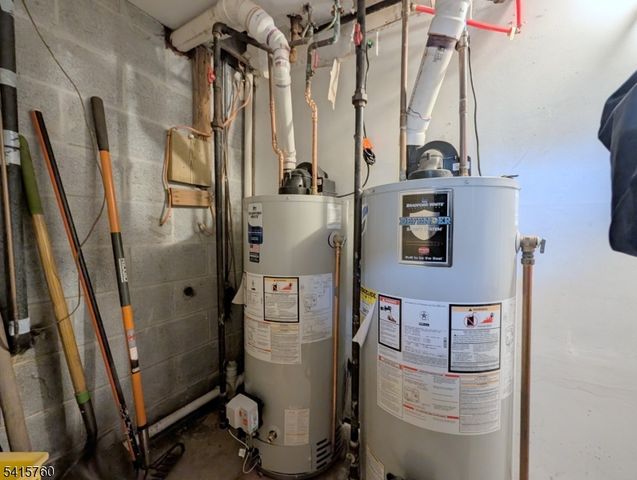 448 Fulton St, Elizabeth City, NJ 07206