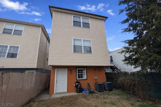 448 Fulton St, Elizabeth City, NJ 07206