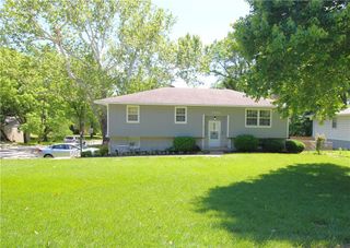 9901 W 55TH Street, Shawnee, KS 66203
