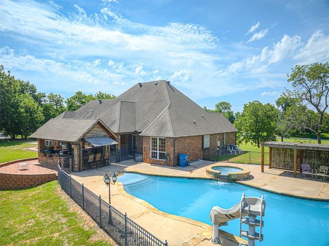 4495 SE 37th Street, Norman, OK 73072