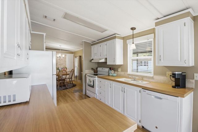 2285 N LOMA POINT, Hernando, FL 34442