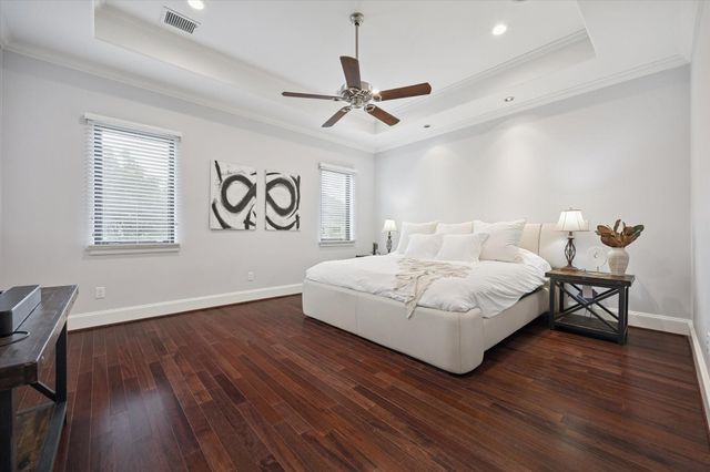 4022 Coleridge Street, West University Place, TX 77005