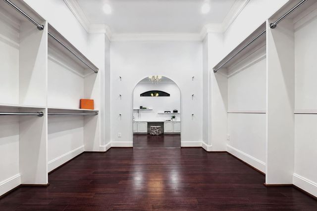 4022 Coleridge Street, West University Place, TX 77005
