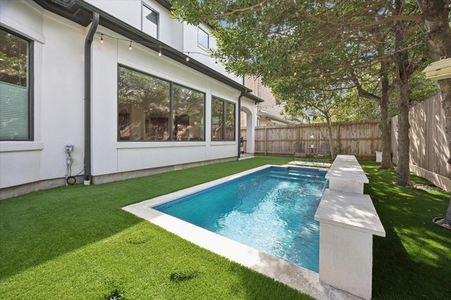 4022 Coleridge Street, West University Place, TX 77005