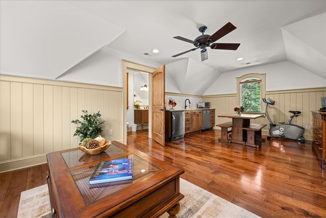 121 Running Bear Lane, Sunset, SC 29685
