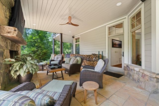 121 Running Bear Lane, Sunset, SC 29685