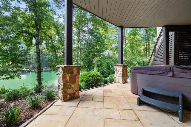 121 Running Bear Lane, Sunset, SC 29685
