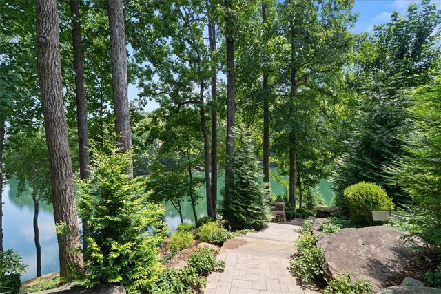 121 Running Bear Lane, Sunset, SC 29685