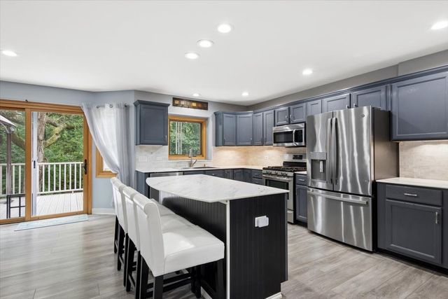 11115 E Riviera Drive, Spring Grove, IL 60081