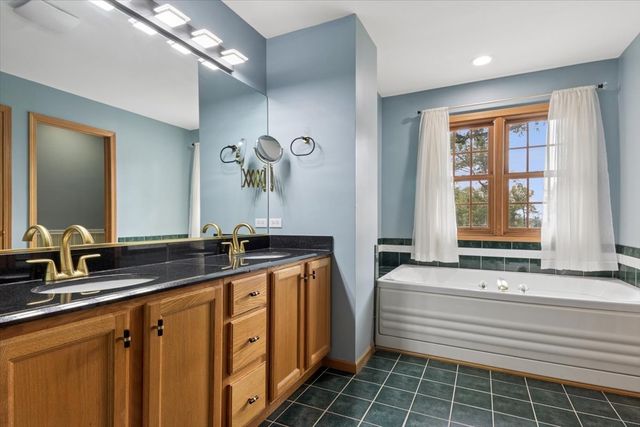 11115 E Riviera Drive, Spring Grove, IL 60081