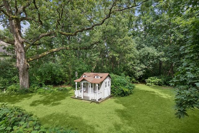 11115 E Riviera Drive, Spring Grove, IL 60081