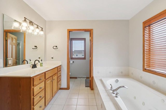 540 Sunrise Drive, Lodi, WI 53555