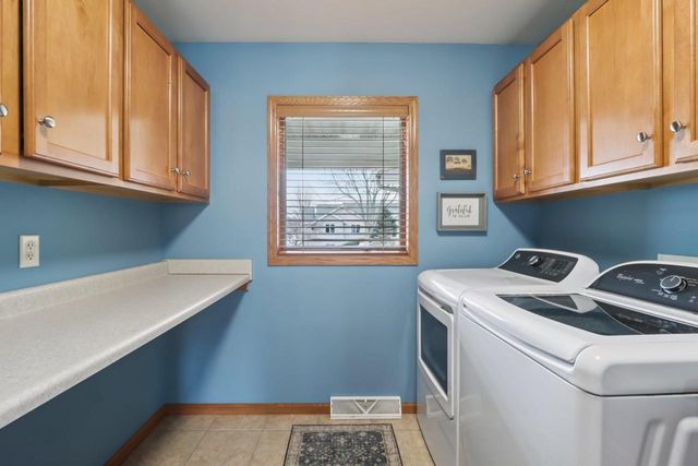 540 Sunrise Drive, Lodi, WI 53555