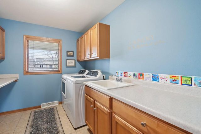 540 Sunrise Drive, Lodi, WI 53555