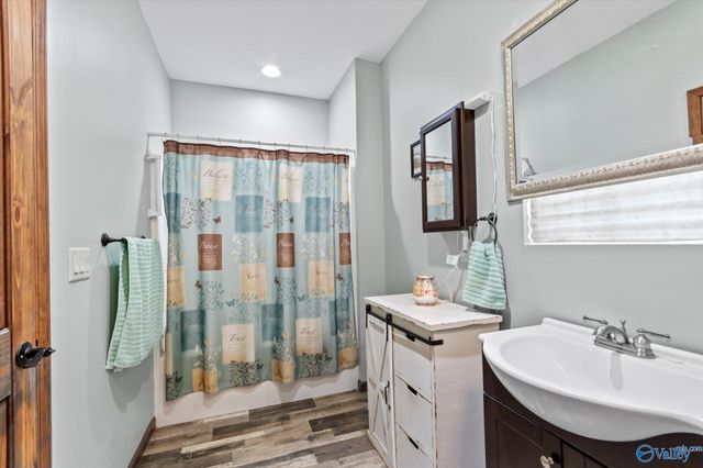 5477 Wyeth Mountain Road, Guntersville, AL 35976