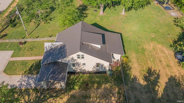 7289 S US Highway 231, Huntingburg, IN 47542