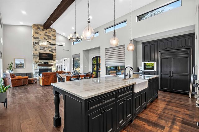 4343 Brasada LN, Marble Falls, TX 78654