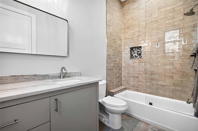 4343 Brasada LN, Marble Falls, TX 78654