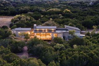 4343 Brasada LN, Marble Falls, TX 78654