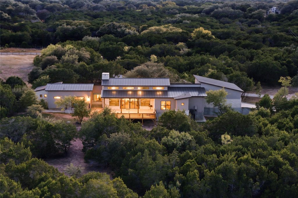 4343 Brasada LN, Marble Falls, TX 78654