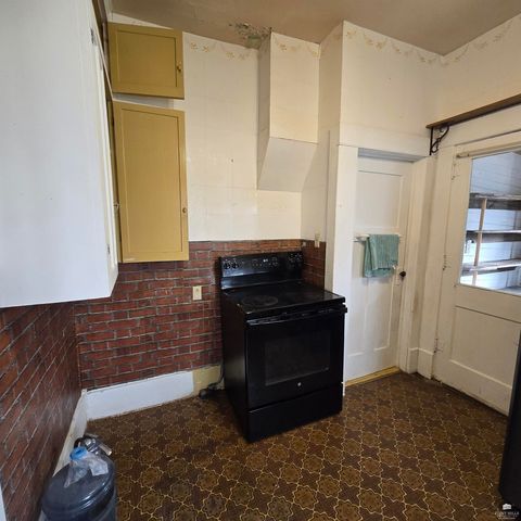 311 N 2nd Street, Canton, KS 67428