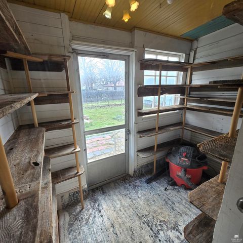 311 N 2nd Street, Canton, KS 67428