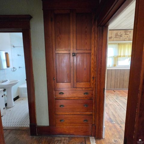 311 N 2nd Street, Canton, KS 67428