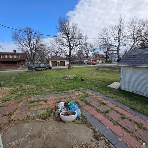 311 N 2nd Street, Canton, KS 67428