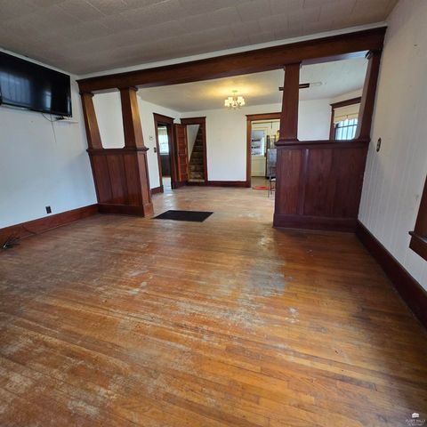 311 N 2nd Street, Canton, KS 67428