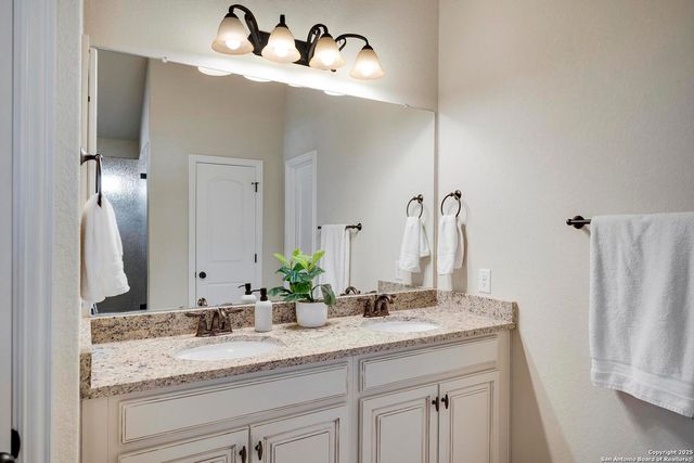 7915 Ashfield Way, Boerne, TX 78015