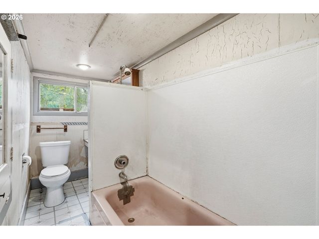 414 S 2ND St, Oregon City, OR 97045