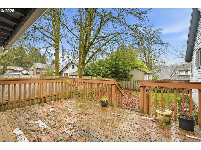 414 S 2ND St, Oregon City, OR 97045