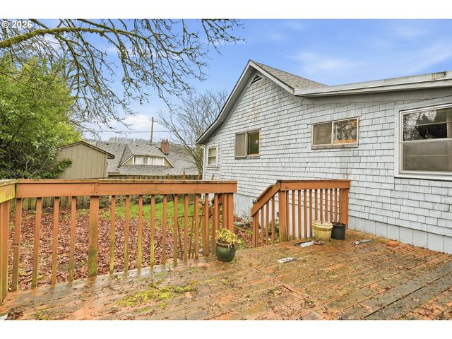 414 S 2ND St, Oregon City, OR 97045