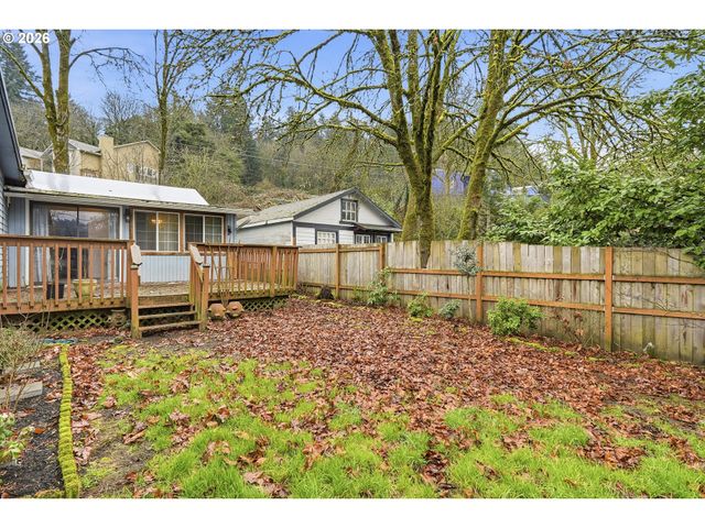 414 S 2ND St, Oregon City, OR 97045
