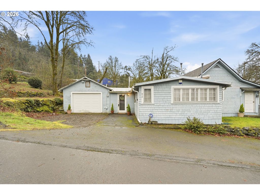 414 S 2ND St, Oregon City, OR 97045