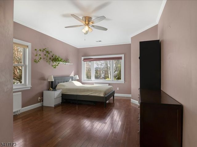 20 Forest Ave, Hawthorne Boro, NJ 07506