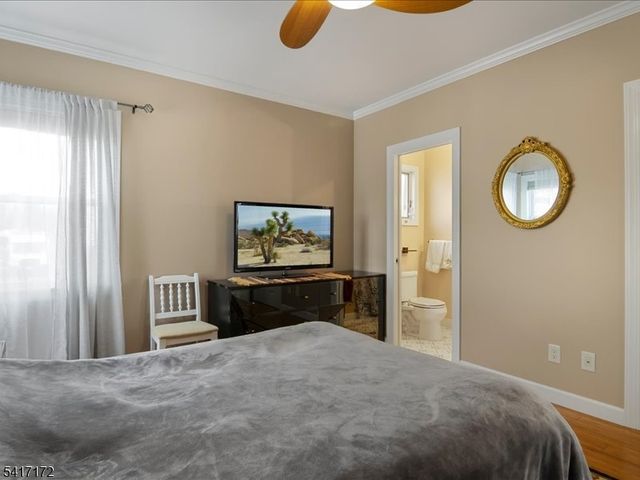 20 Forest Ave, Hawthorne Boro, NJ 07506